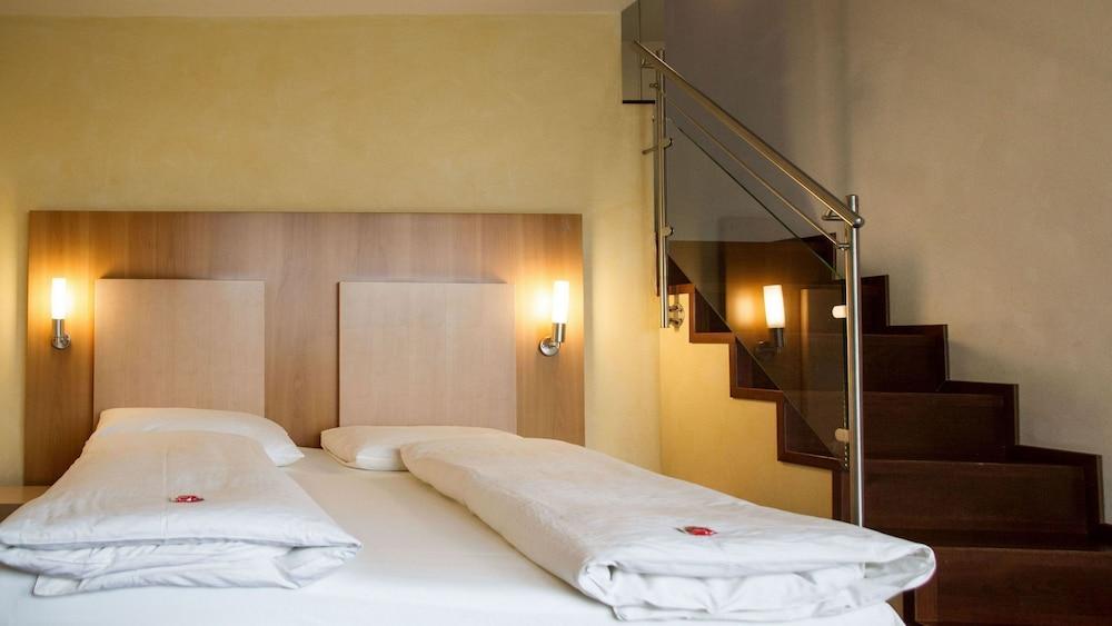 Hotel Uto Kulm Car-Free Hideaway In Zurich Bonstetten Kültér fotó