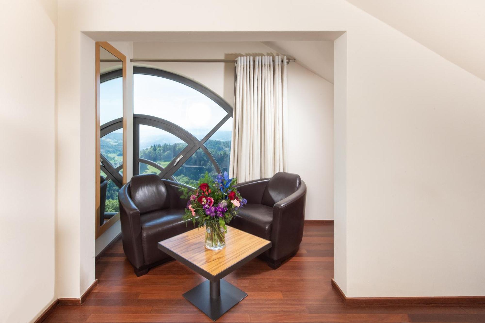 Hotel Uto Kulm Car-Free Hideaway In Zurich Bonstetten Szoba fotó